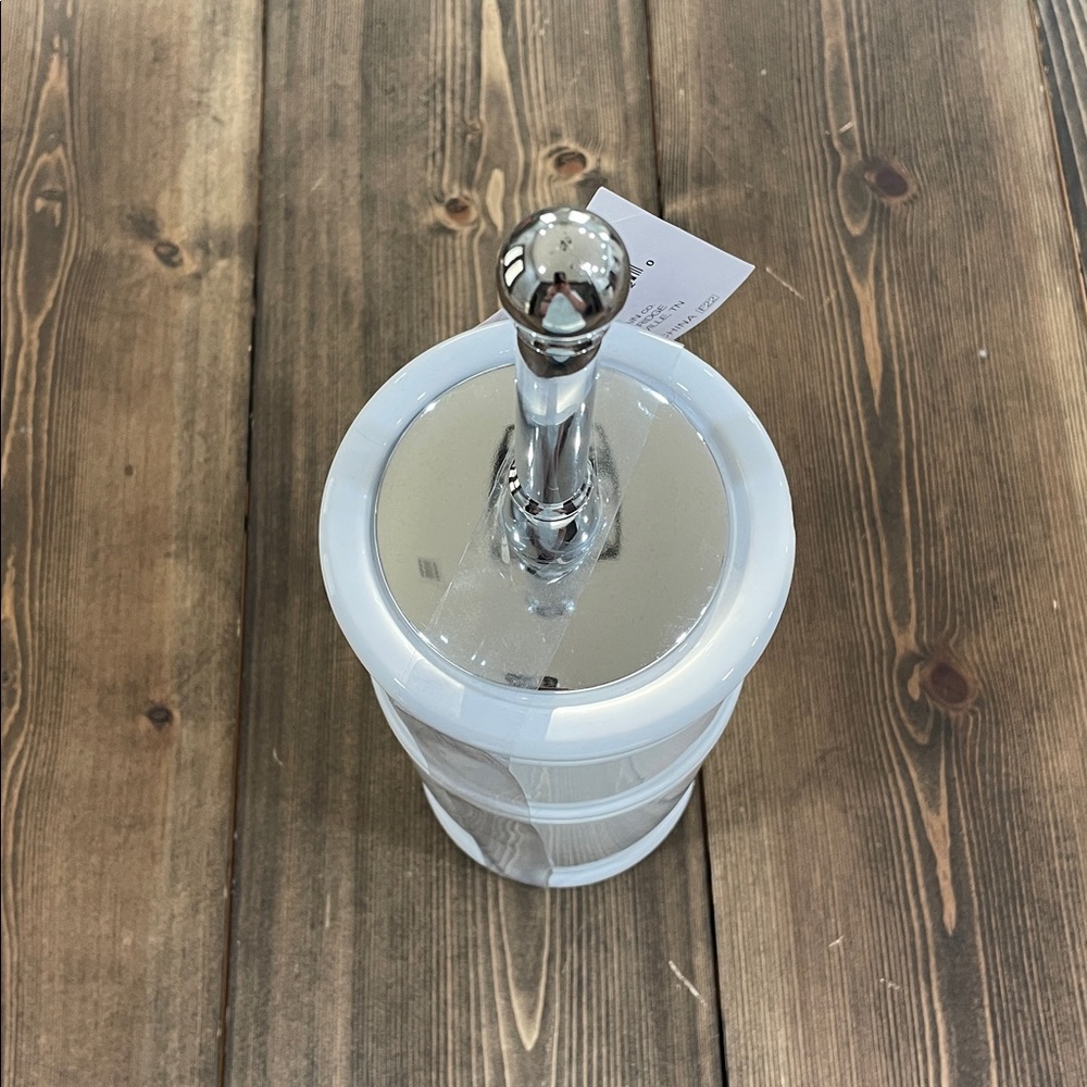 White Ceramic Toilet Brush Holder - Picture 7 of 7